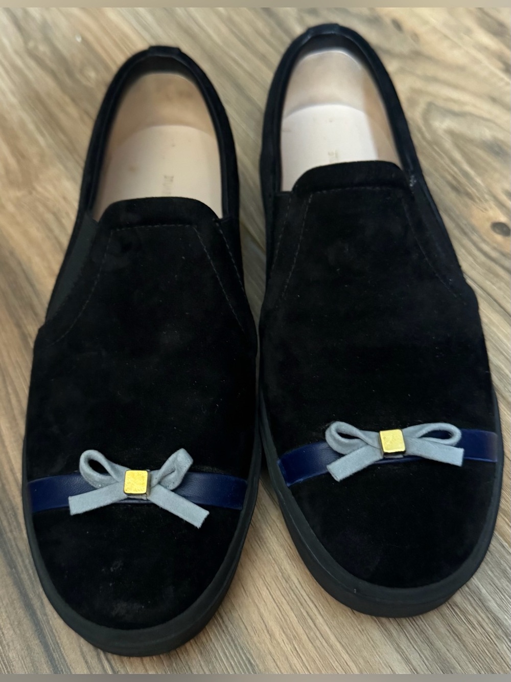 Stuart Weitzman black slip on shoes 7.5